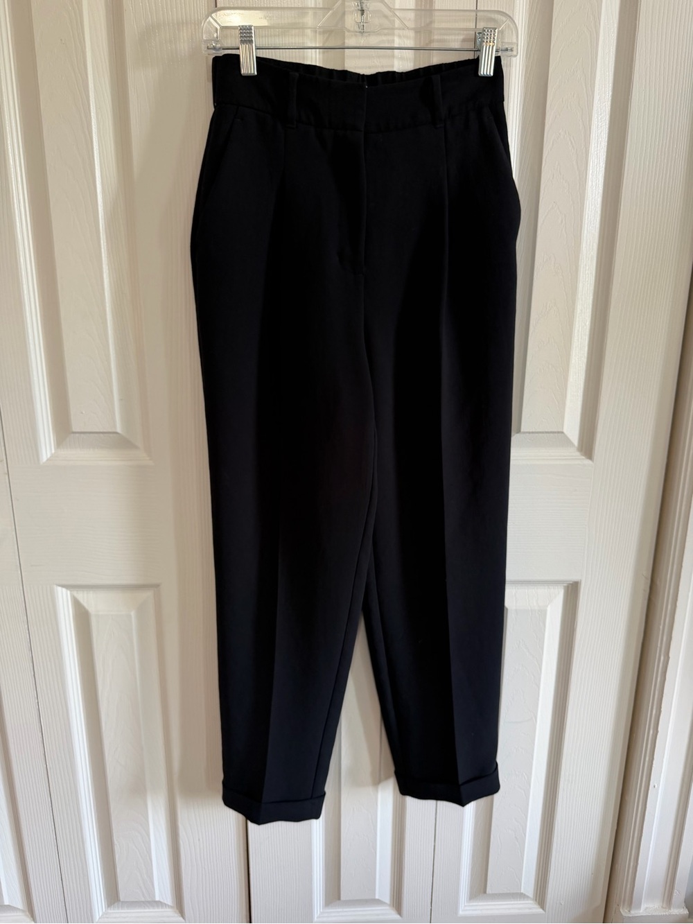 Aritzia Wilfred Crepe Pants Cropped Black Size 2
